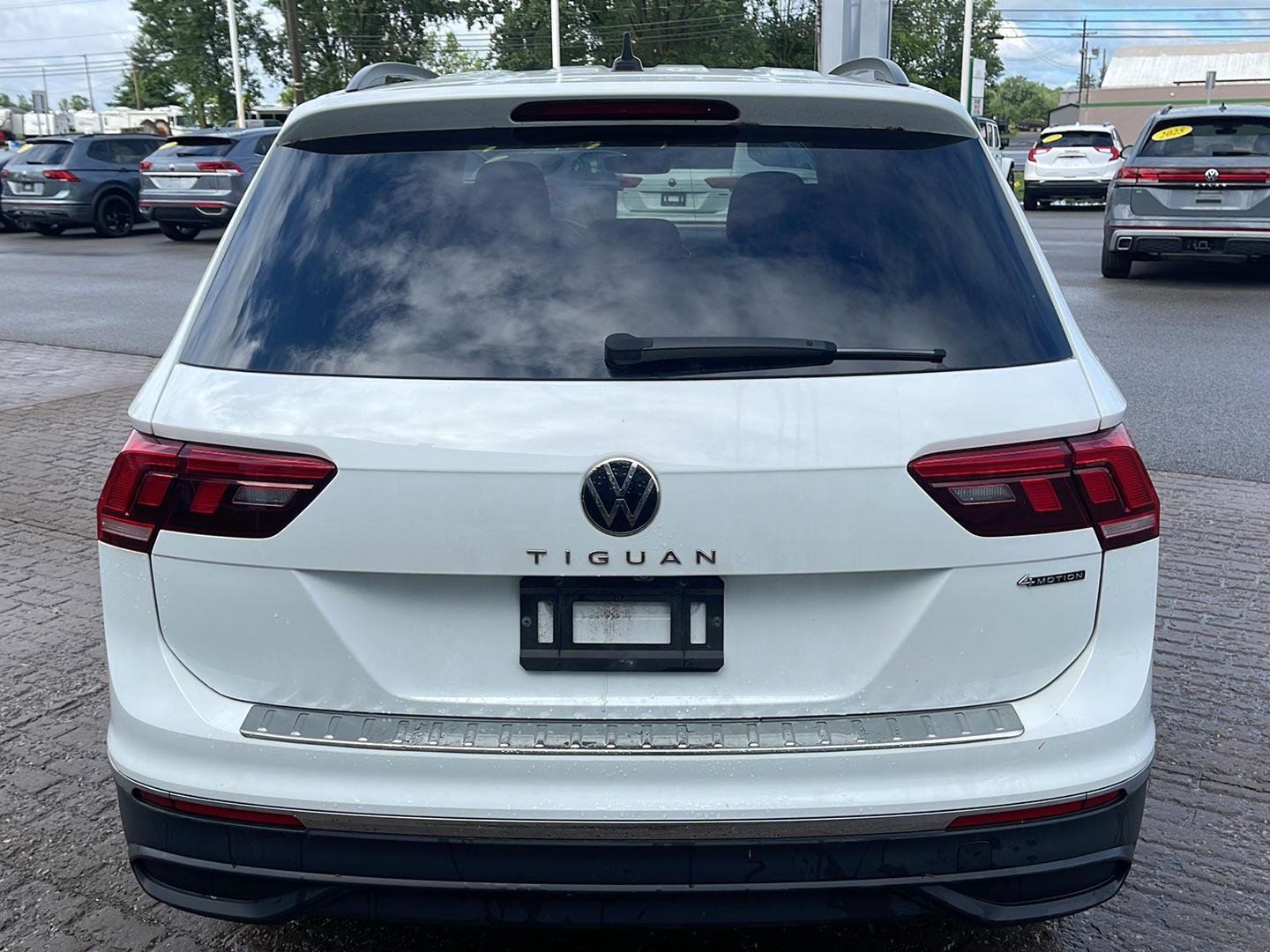 Used 2024 Pure White Volkswagen S image 5
