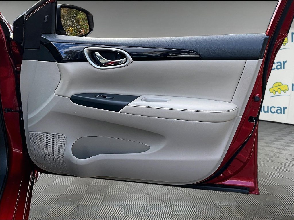 Used 2017 Scarlet Ember Nissan SL image 12