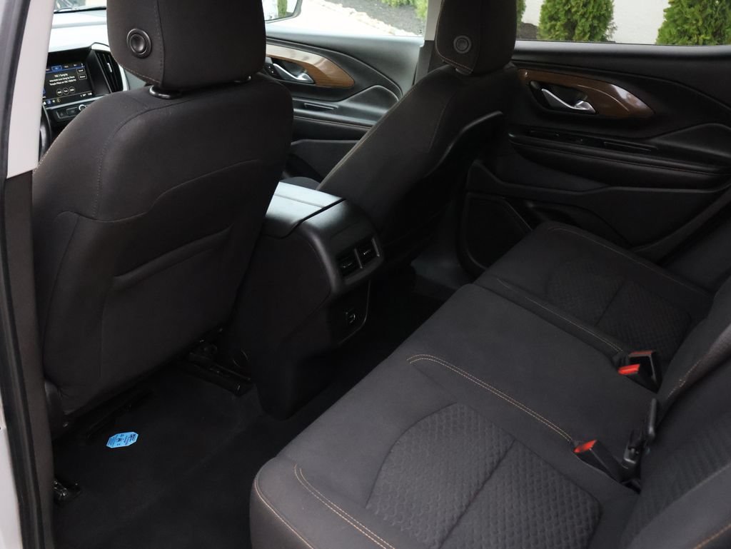 Used 2018 QUICKSILVER METALLIC GMC SLE image 10
