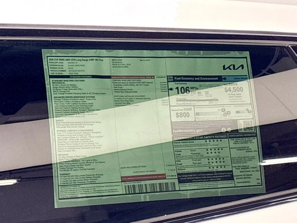 New 2026 Glacial White Pearl Kia WIND image 24