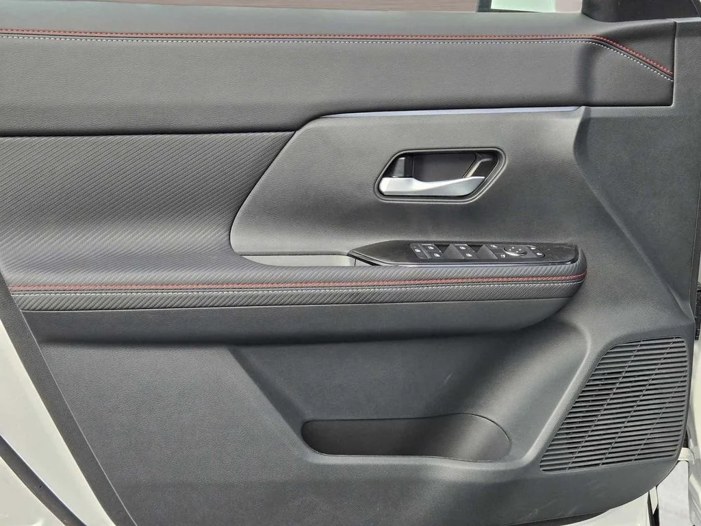 2025 Nissan Kicks SR - Photo 19