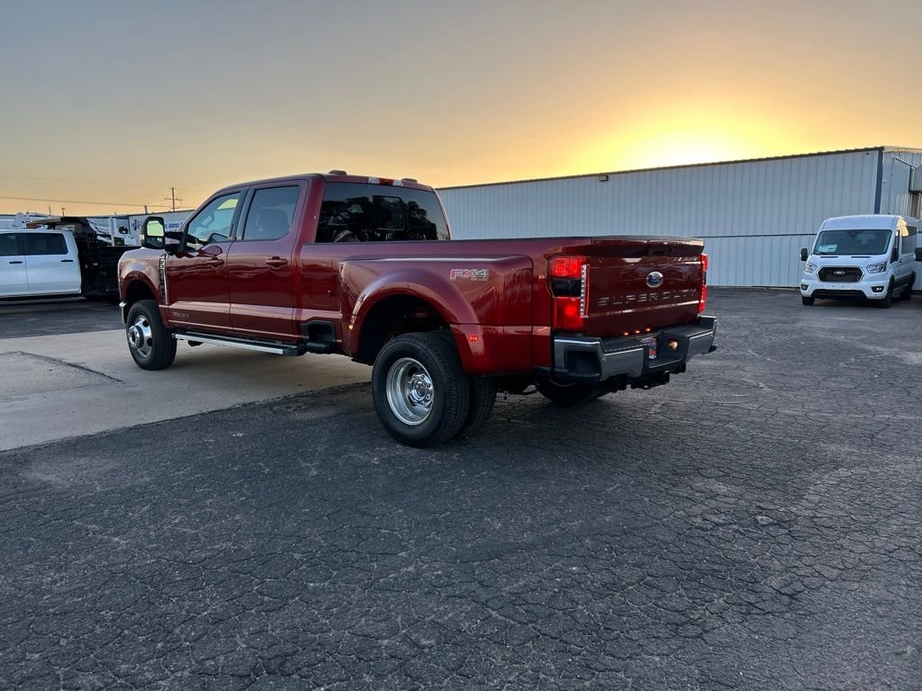 Used 2026 Ruby Red Metallic Ford XLT image 4