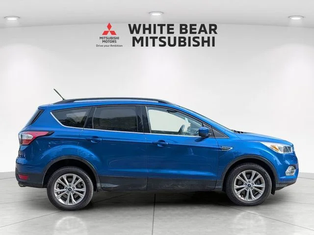 Used 2018 Lightning Blue Metallic Ford SE image 6