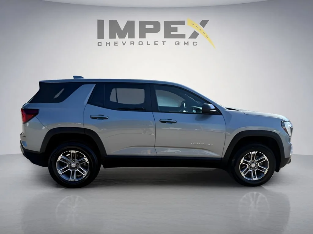Used 2026 Sterling Metallic GMC Elevation image 6