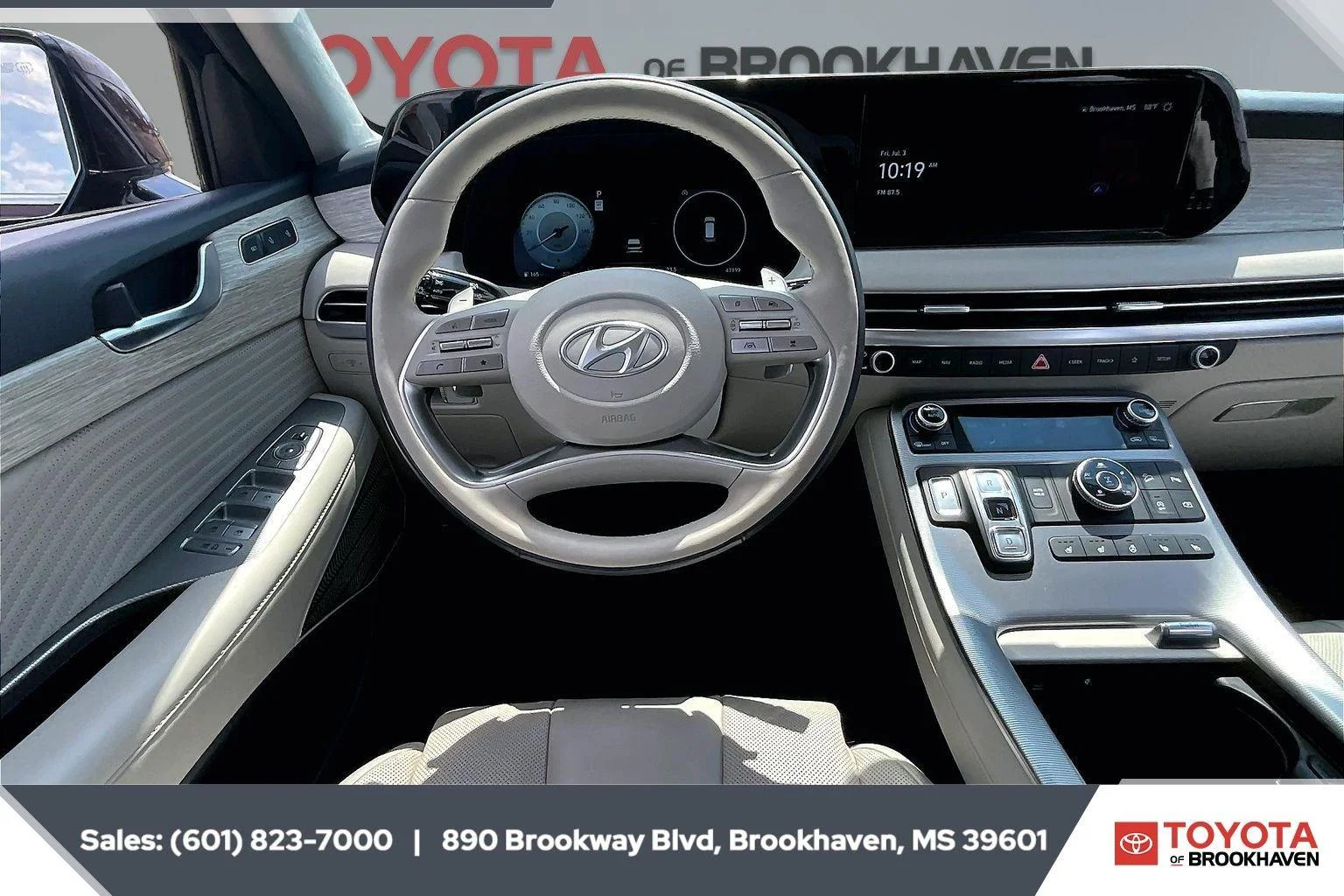 Used 2024 Sierra Burgundy Hyundai Calligraphy image 5
