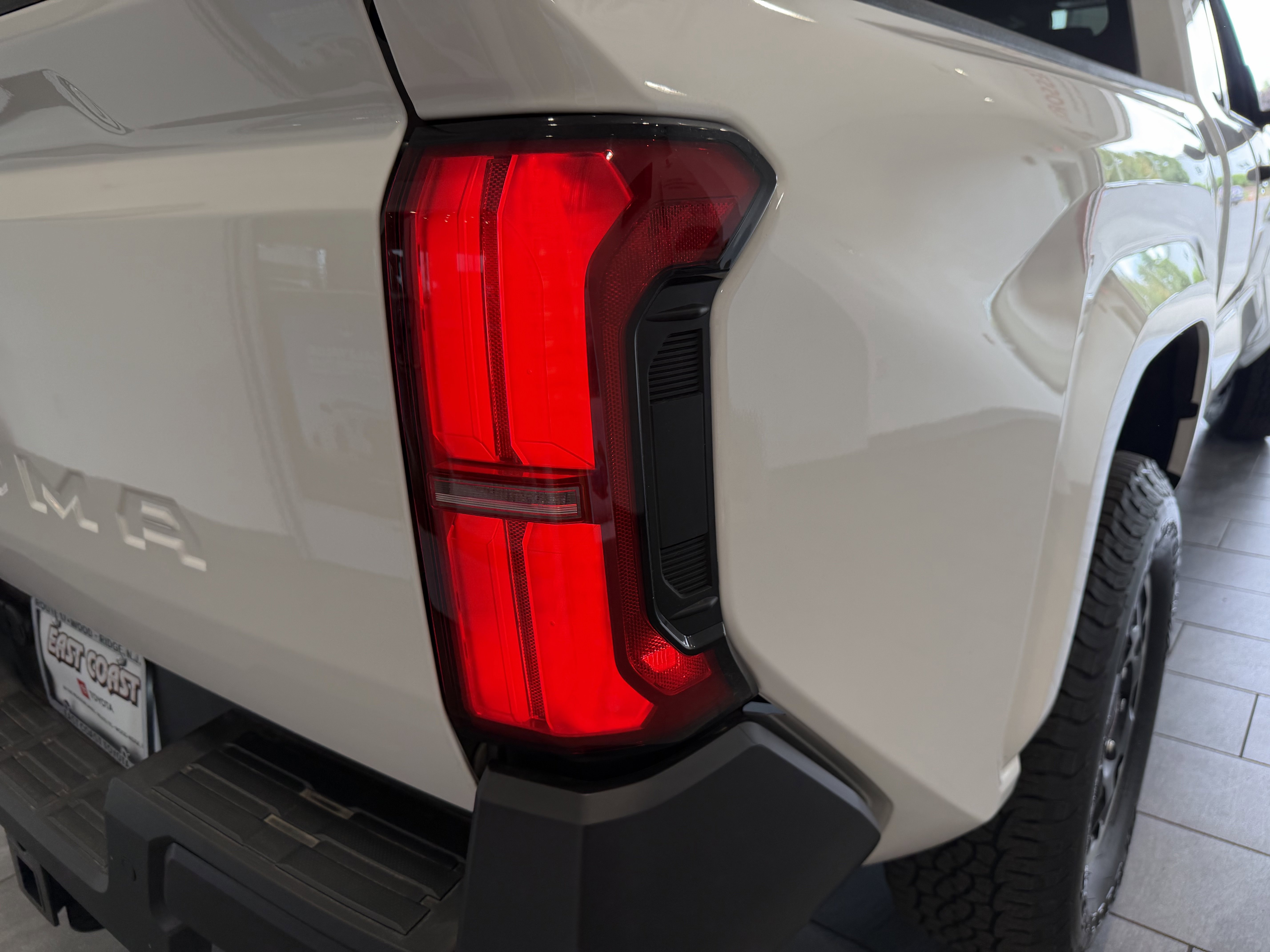 2026 Toyota Tacoma SR - Photo 36
