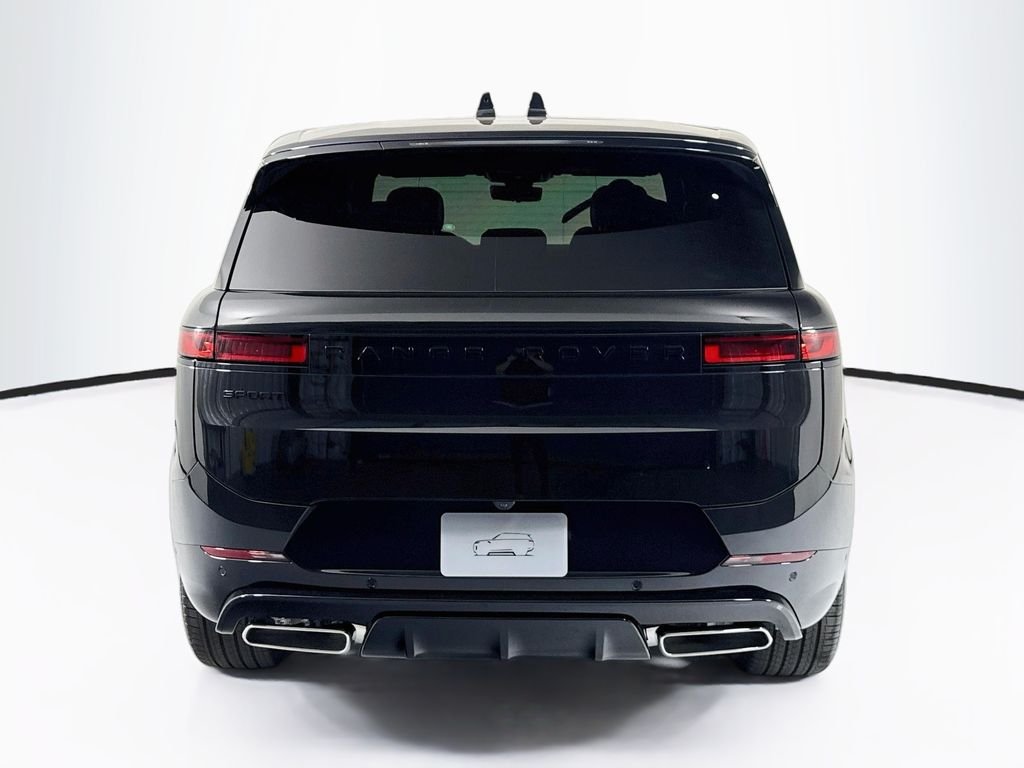 New 2026 Santorini Black Land Rover Dynamic SE image 6
