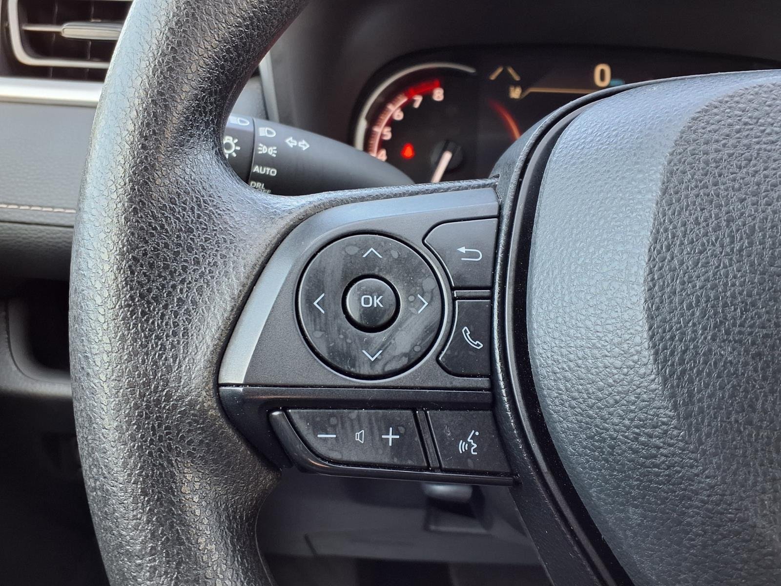 Used 2024  Toyota XLE image 26