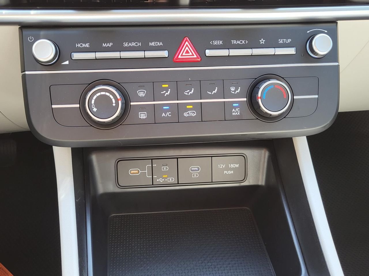 New 2026 Ecotronic Gray Hyundai SE FWD image 18