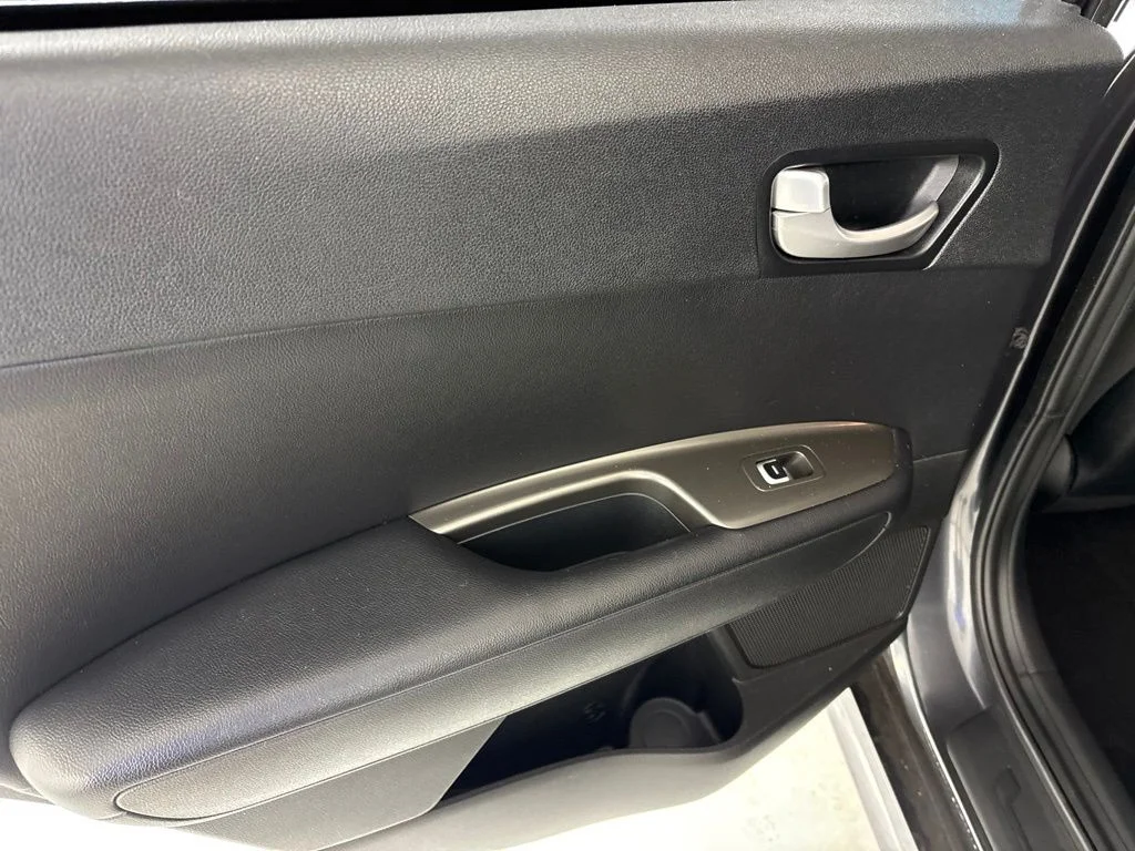 Certified Used 2019 Platinum Graphite Kia LX image 21