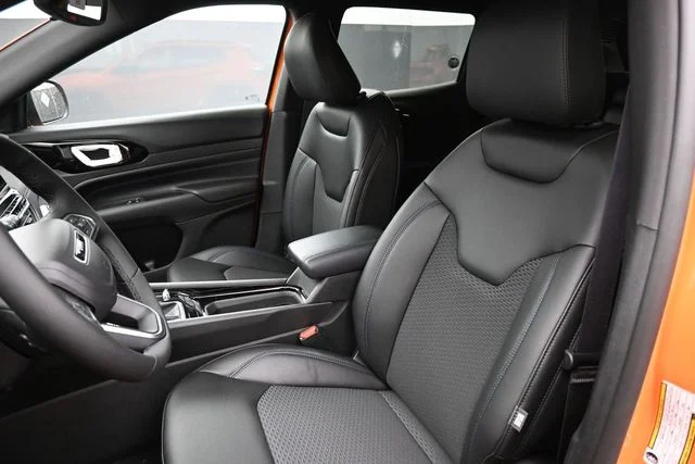 New 2026 Joose Exterior Paint Jeep Latitude image 15