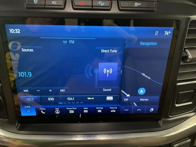 Used 2021 Gray Metallic Ford Lariat image 22