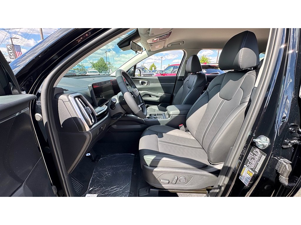 New 2026 Ebony Black Kia S image 9