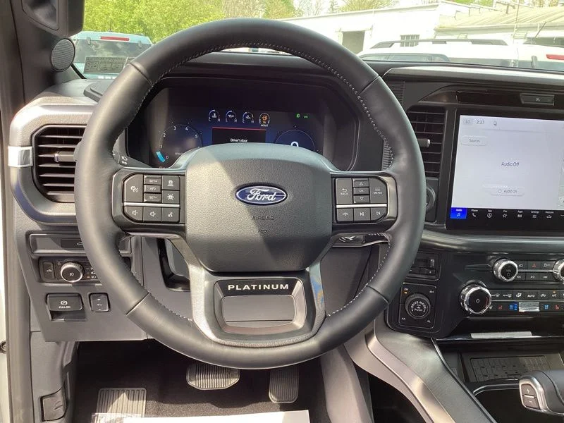 New 2026 Star White Metallic Tri-Coat Ford Platinum® image 42