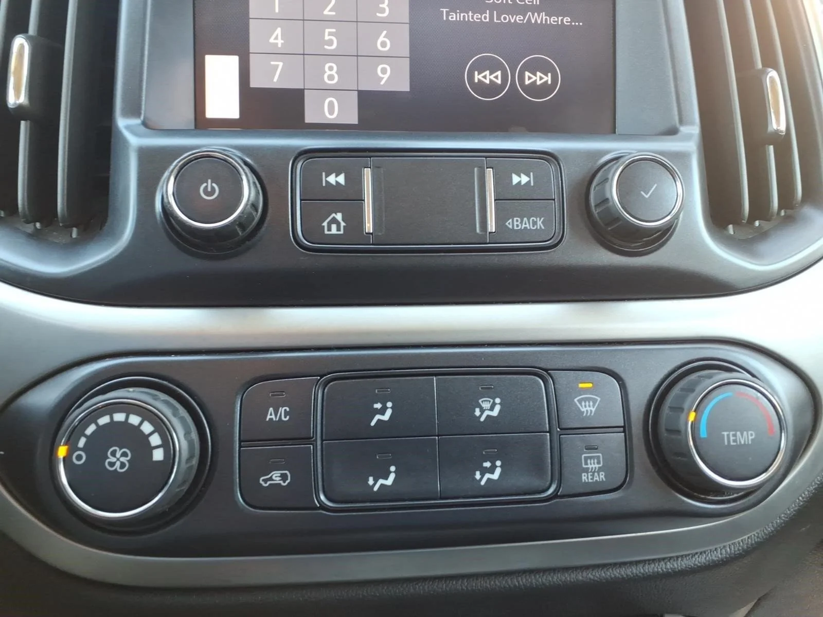 Used 2019 Satin Steel Metallic G9k Chevrolet LT image 19