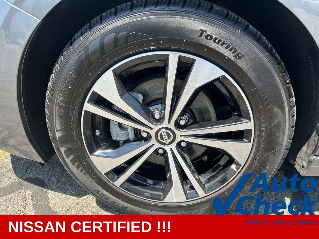 Used 2023 Gray Nissan SV image 9