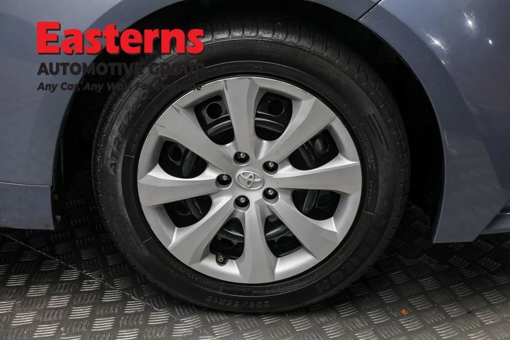 Used 2022 Gray Toyota LE image 28