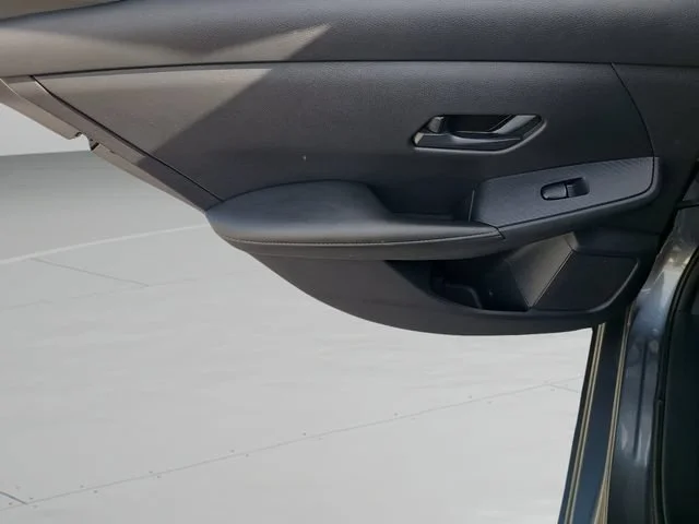 Used 2025 Gray Nissan SV image 16