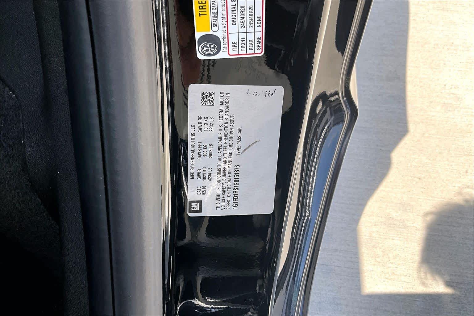 Used 2016 Black Chevrolet 2LT image 33