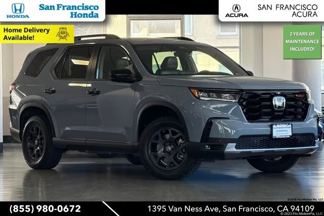2025 Honda Pilot TrailSport AWD's photo