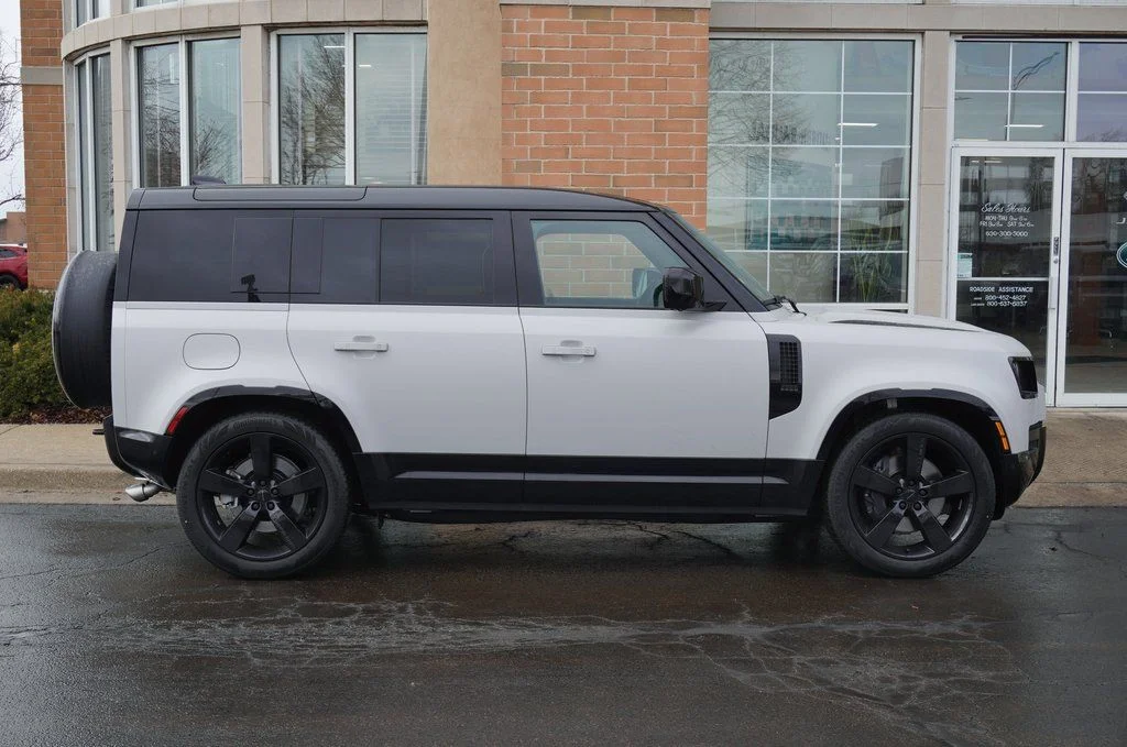 Certified Used 2026 Gray Land Rover X-Dynamic SE image 8