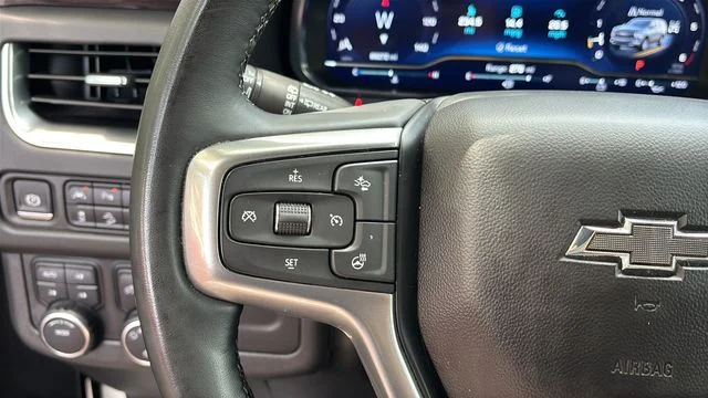 Used 2024 White Chevrolet Z71 image 23