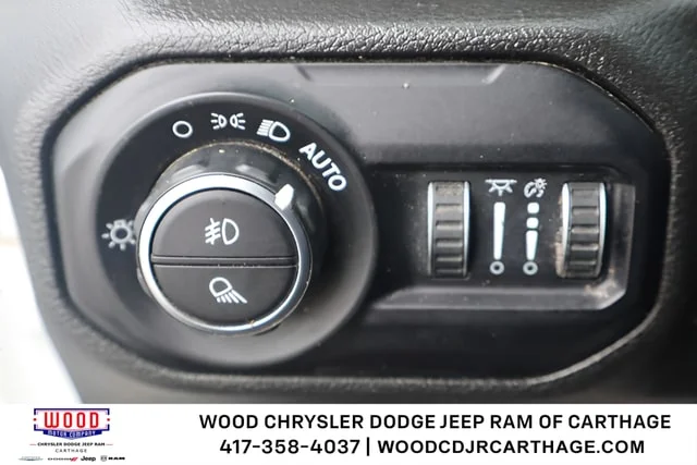 Used 2022 Bright White Clearcoat Jeep Sport image 16