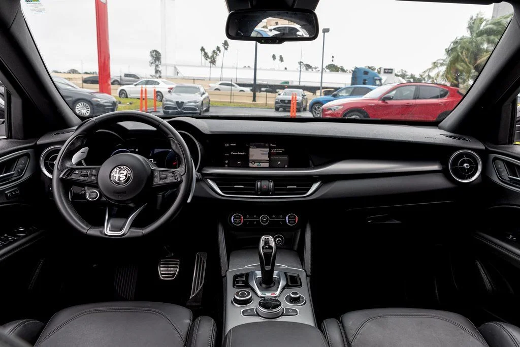2024 Alfa Romeo Stelvio Veloce - Photo 30