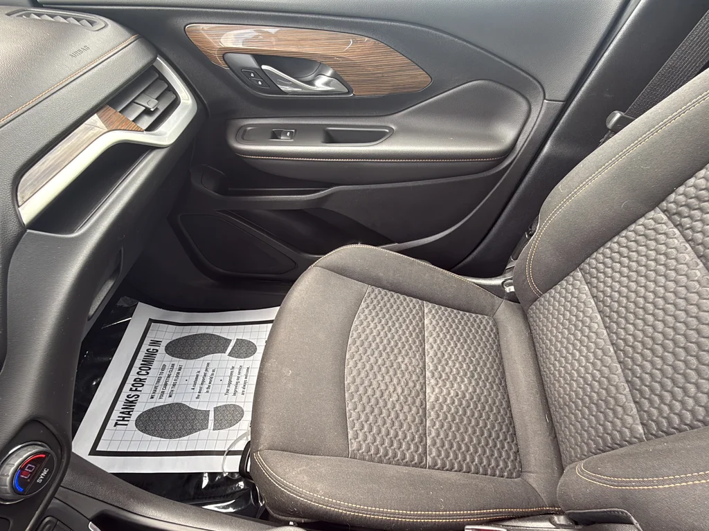 Used 2019 Blue GMC SLE image 25