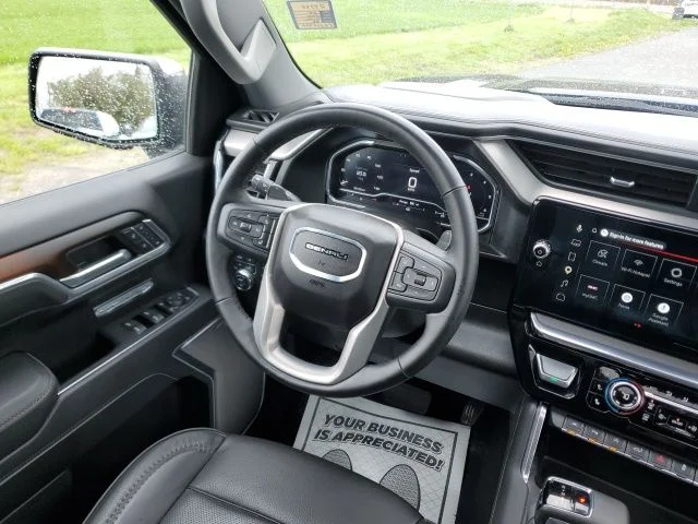 Used 2025 Black GMC Denali image 18