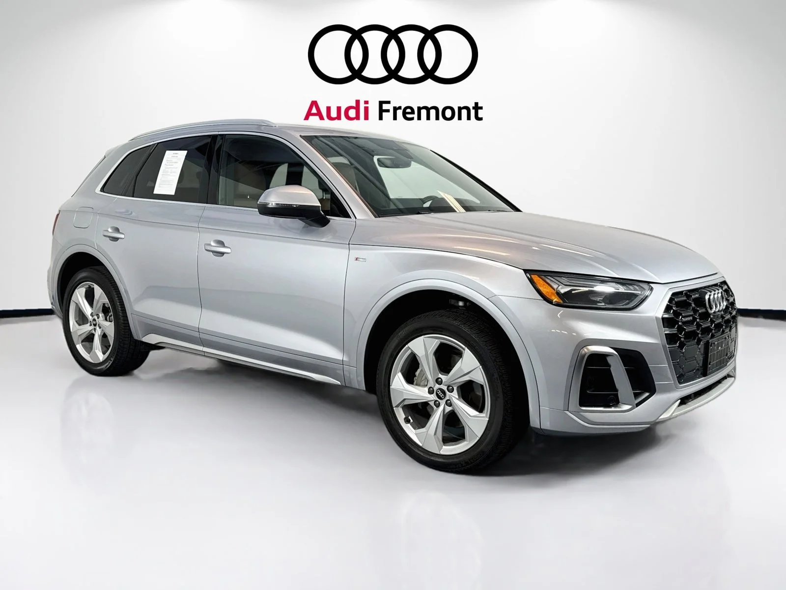 Used 2022 Florett Silver Audi S line Premium Plus image 3