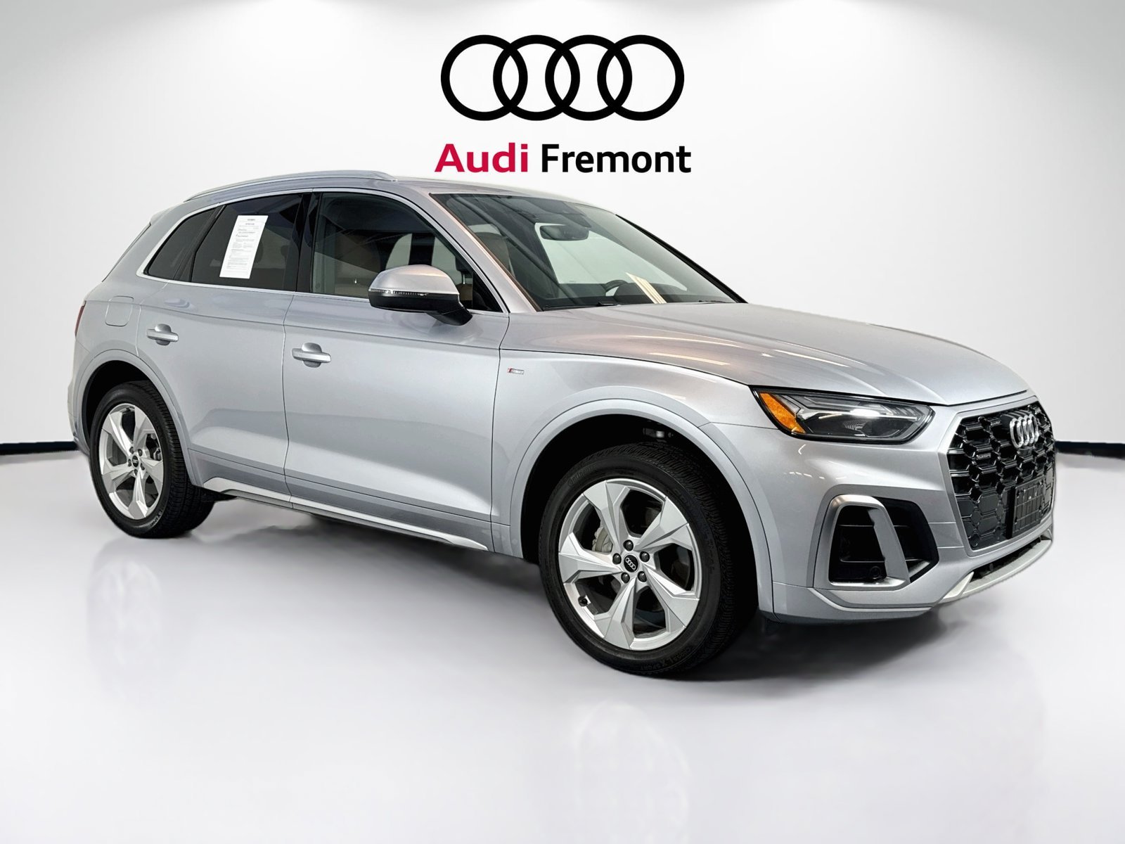 Used 2022 Florett Silver Audi S line Premium Plus image 3