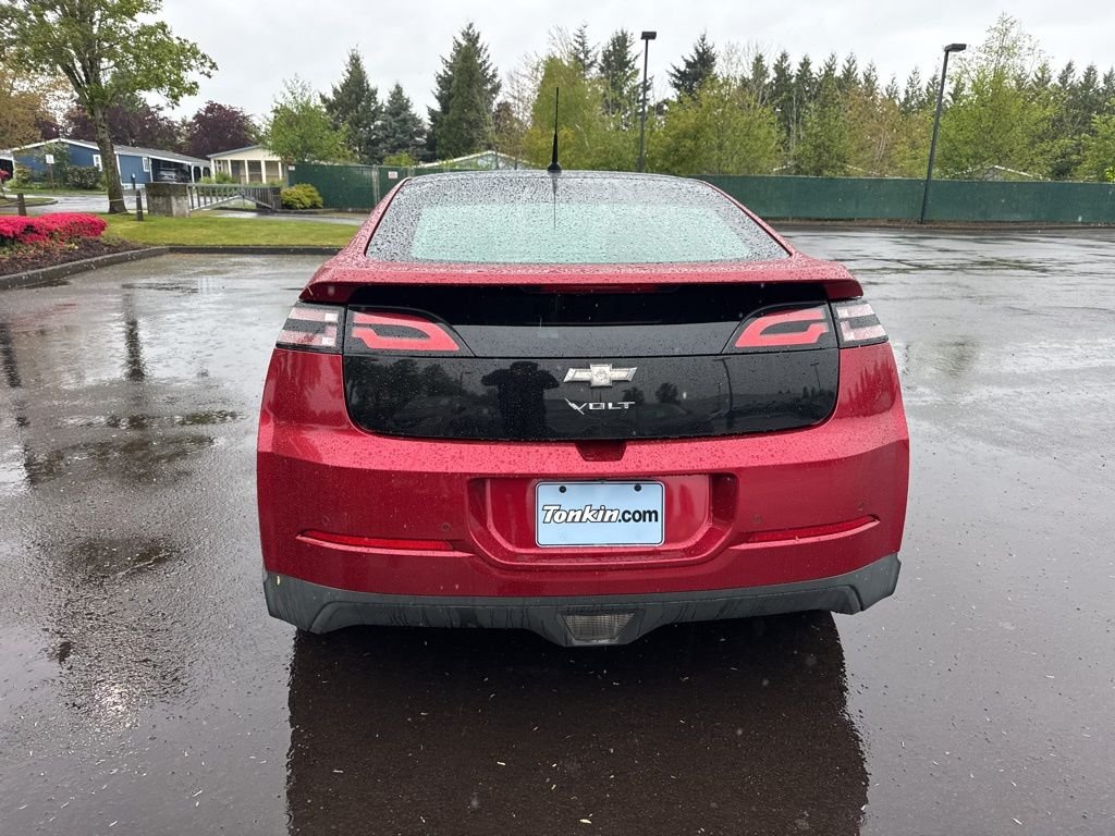 Used 2012 Crystal Red Tintcoat Chevrolet Base image 5
