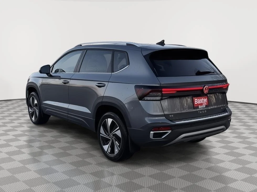 New 2026 PLATINUM GRAY Volkswagen SE image 5