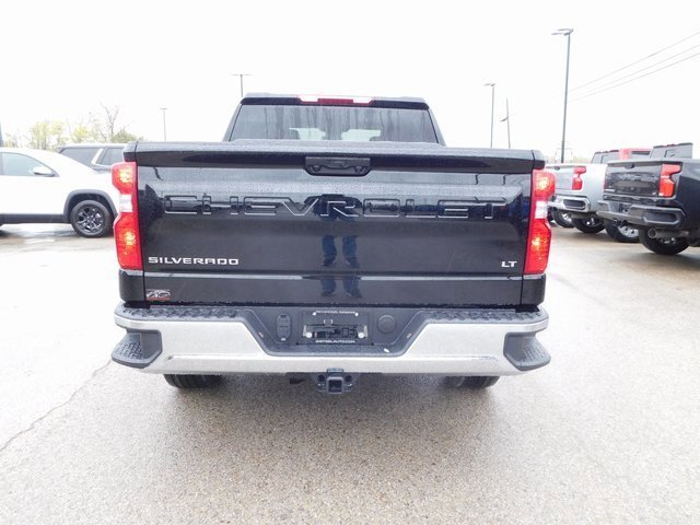 2026 Chevrolet Silverado 1500 LT photo 4