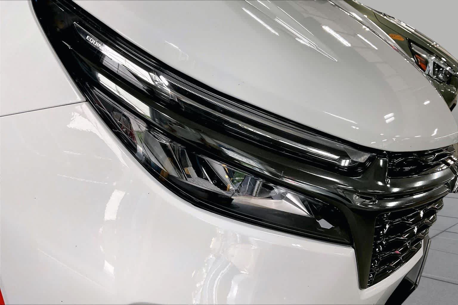 Used 2022 Summit White Chevrolet RS image 27