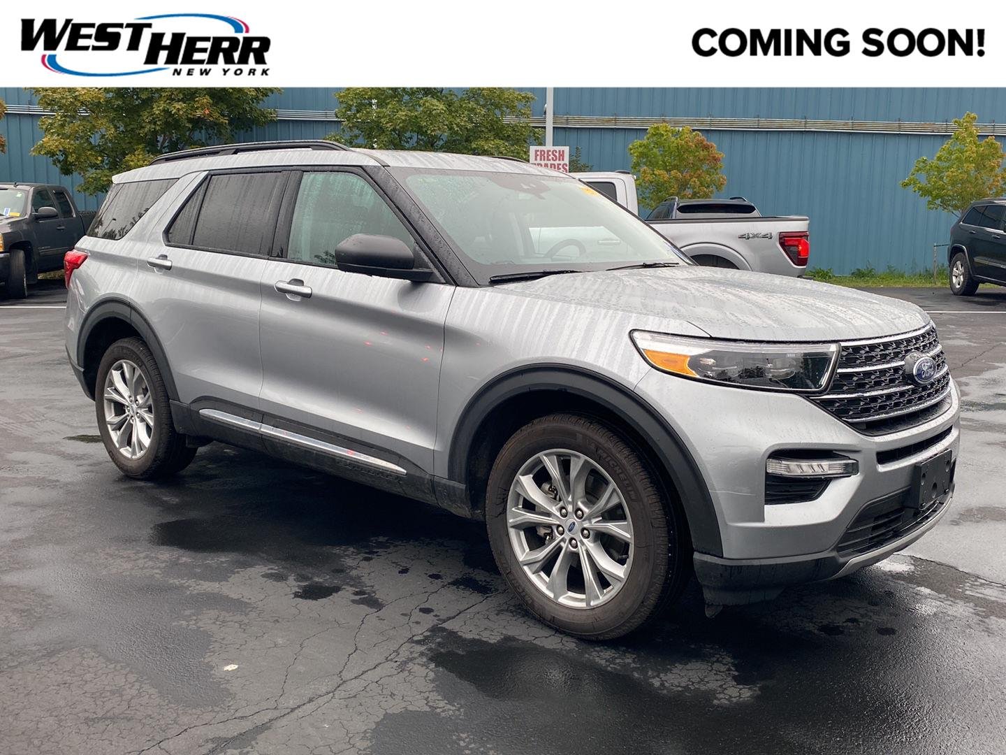 Used 2023 Iconic Silver Ford XLT image 1