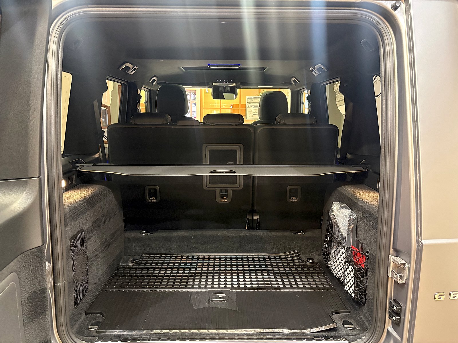 New 2027 MANUFAKTUR Platinum Magno Mercedes-Benz AMG® G 63 image 39