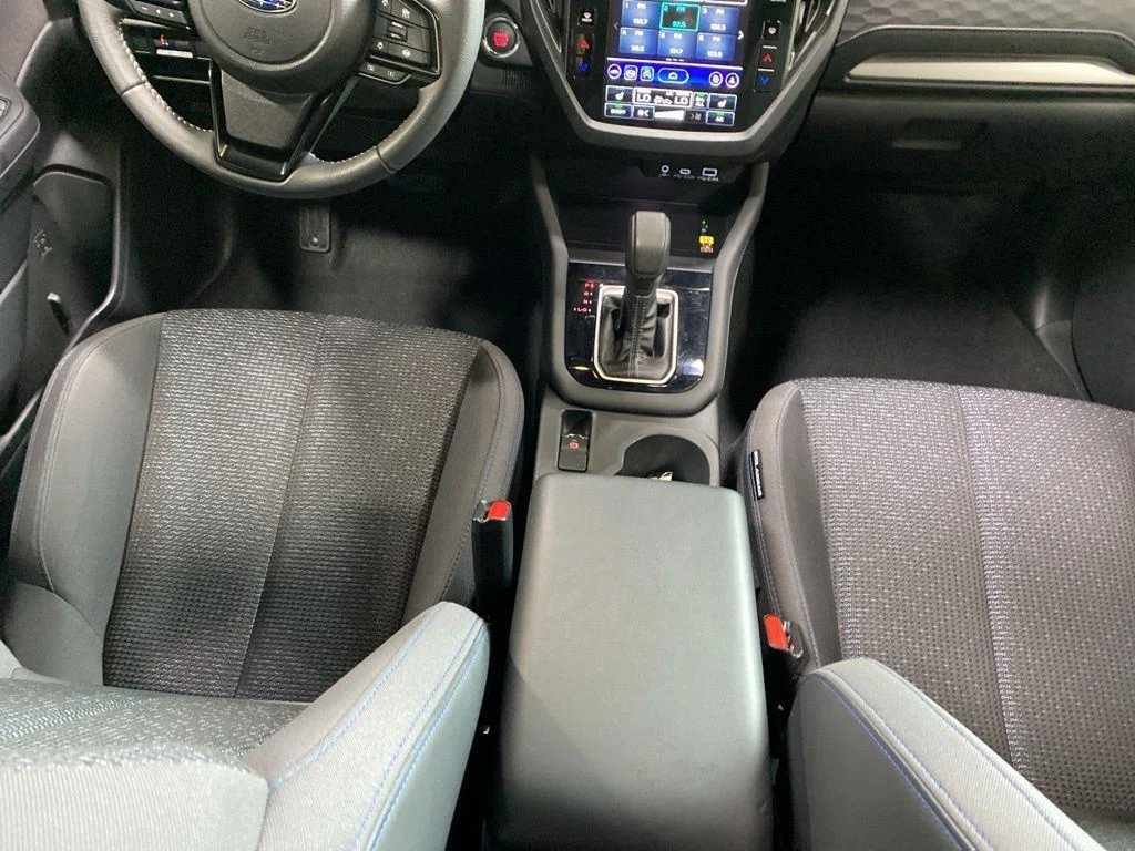 Used 2025 Crystal Black Silica Subaru Premium image 21