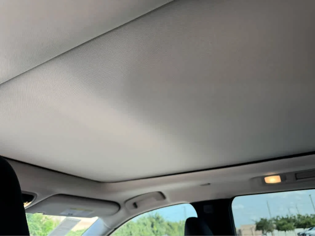New 2027 RADIANT WHITE INFINITI Luxe FWD image 19
