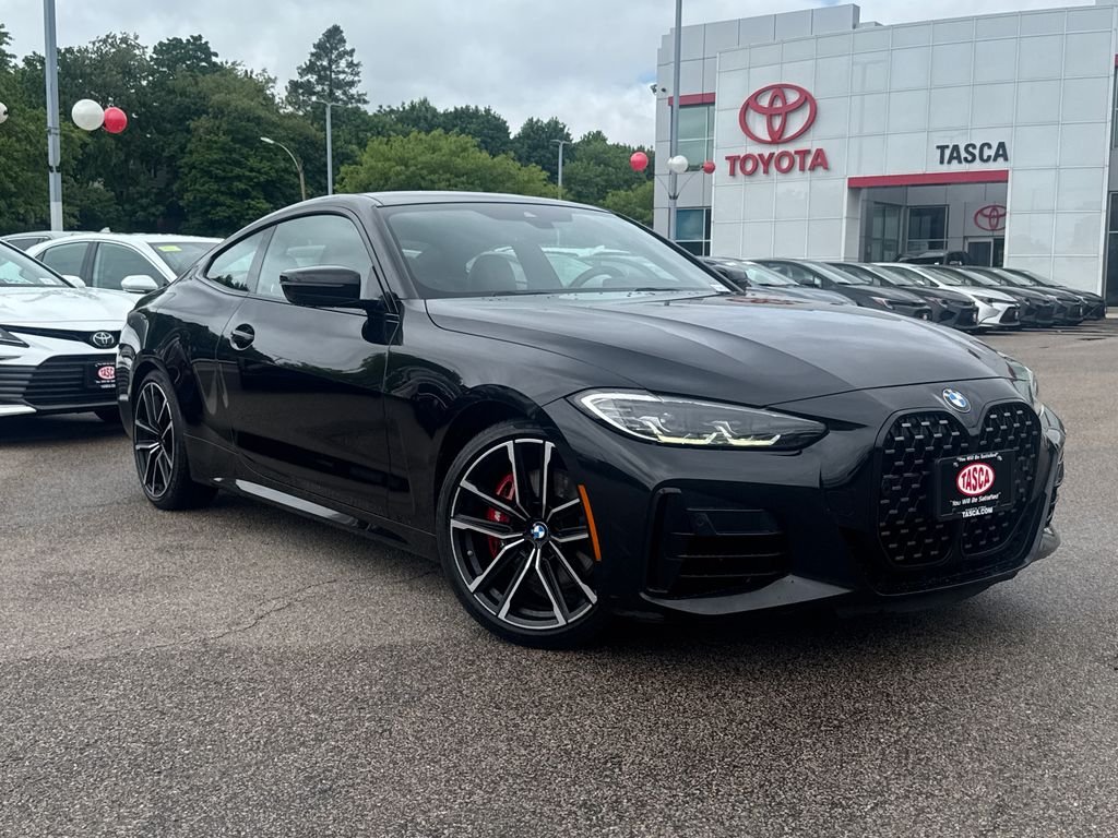 2021 BMW 4 Series M440i xDrive Coupe's photo
