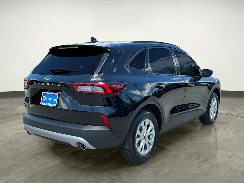 Used 2025 Black Ford Active image 7