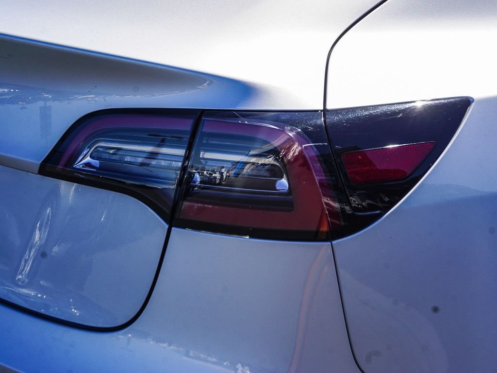Used 2018 Gray Tesla Long Range image 7
