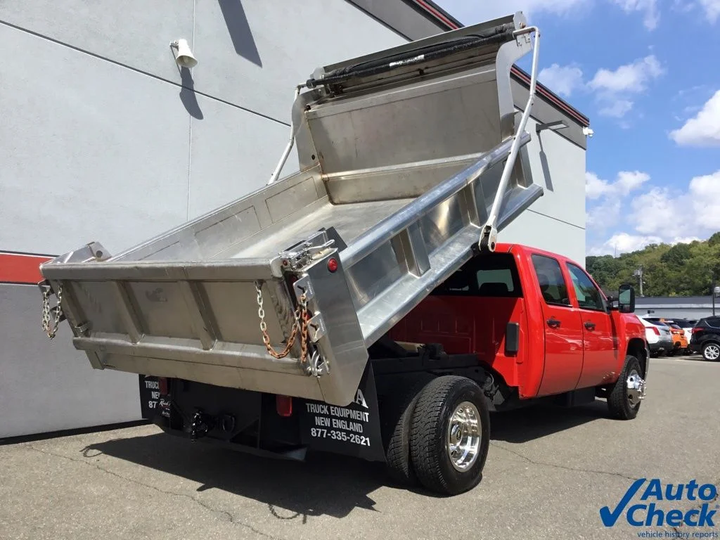 Used 2013 Red Chevrolet Work Truck image 10