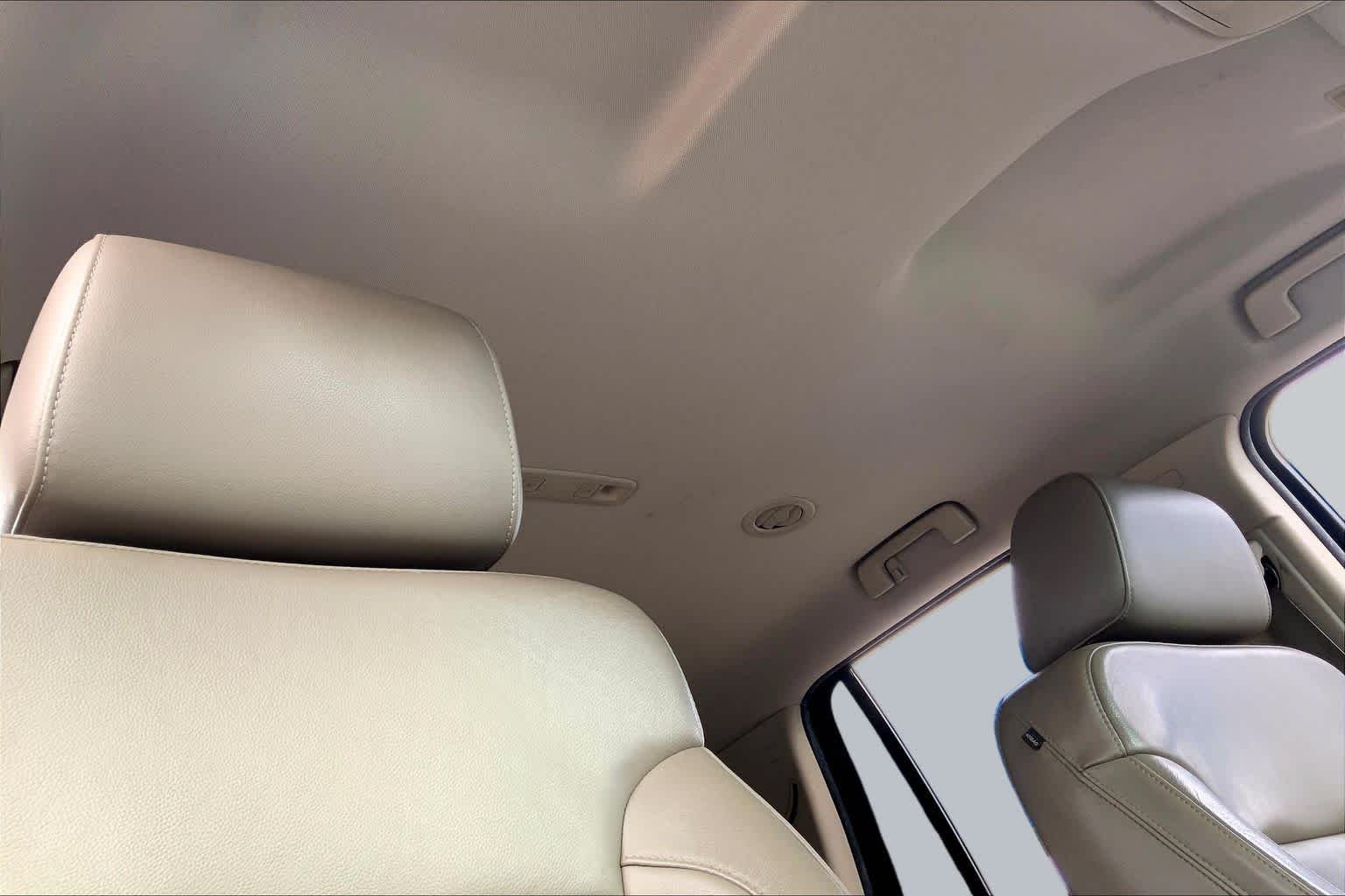 Used 2015 Summit White Chevrolet LT image 14