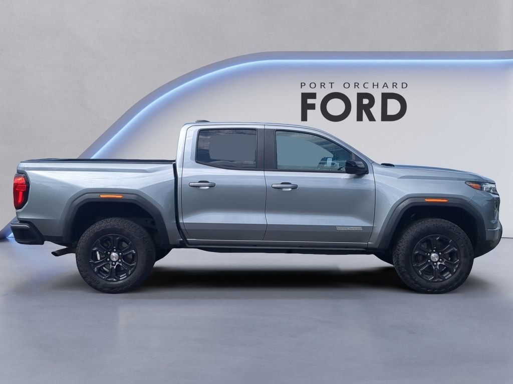 Used 2024 Silver GMC Elevation image 5