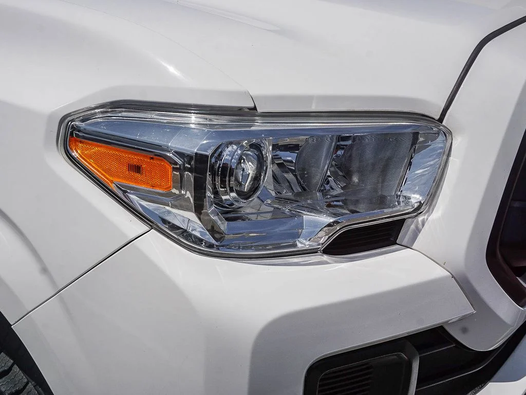 Used 2021 White Toyota SR image 10