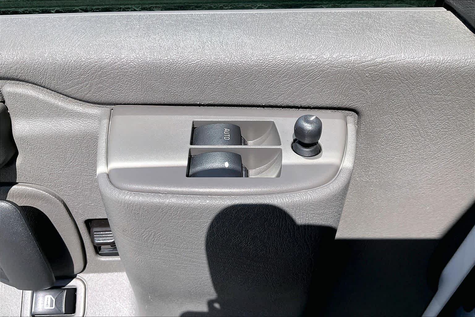 Used 2024 Summit White Chevrolet WT image 29