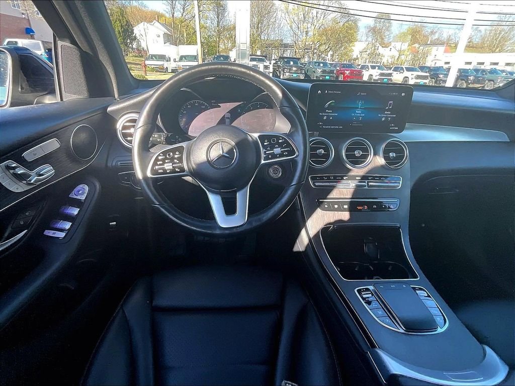 Used 2022 Black Mercedes-Benz GLC 300 image 17