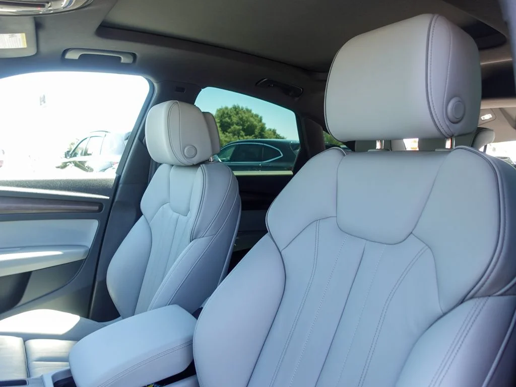 Used 2024 Daytona Gray Pearl Effect Audi 45 S line Premium image 22